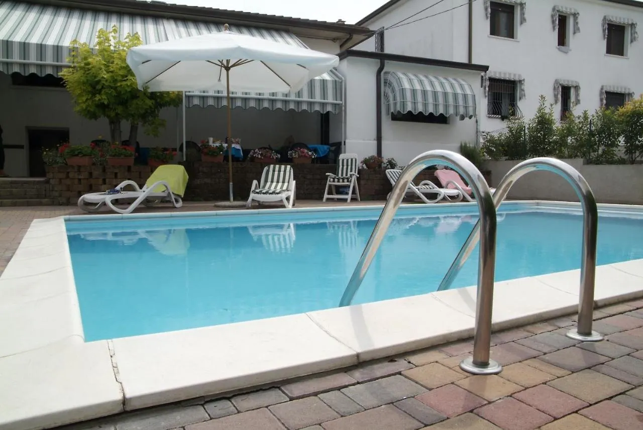 Vendégház Residenza Ai 4 Olivi Peschiera del Garda