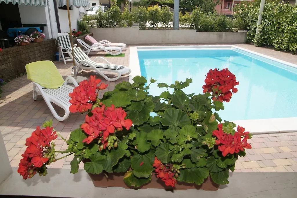 Residenza Ai 4 Olivi Peschiera del Garda Olaszország