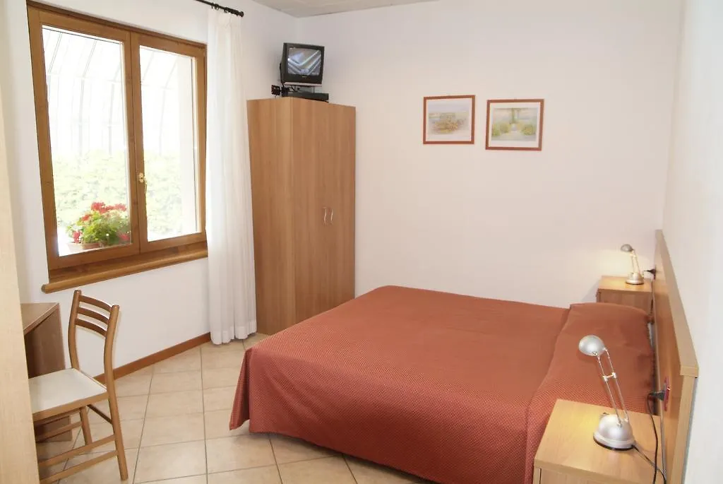 Vendégház Residenza Ai 4 Olivi Peschiera del Garda