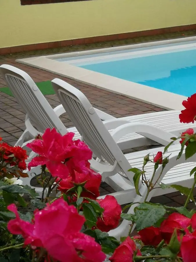 Residenza Ai 4 Olivi Peschiera del Garda